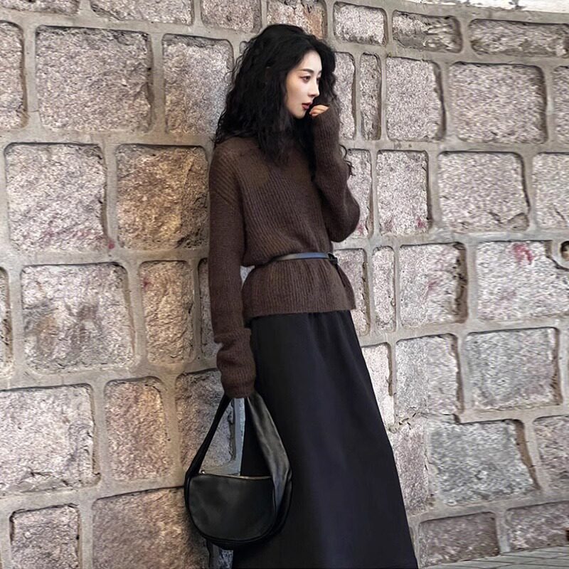 穿BEBE NOBLE高端复古毛衣裙子👗两件套装,2026秋冬显瘦气质必备吗?