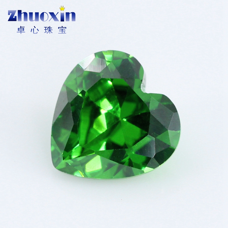 Heart-shaped green zircon bare stone ring face Peach heart-shaped emerald green zirconium artificial synthetic CZ gemstone jewelry DIY