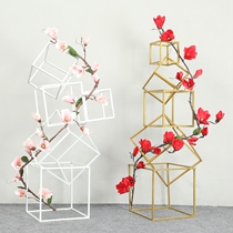 New Wedding Props Geometric Body Box Yingbin Area Road Leading Iron Art Decoration Pendulum Wedding Supplies Scene Arrangement