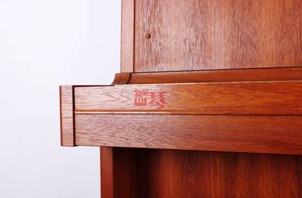 Nhật Bản gốc Yamaha Yamaha W series W109B chiều cao đàn piano bằng gỗ matt roland hp704