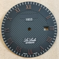 Черно -цвета роза Золотая