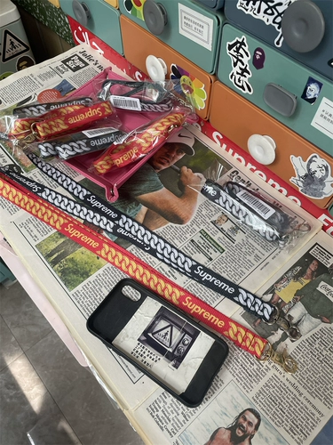 Spot sup su po mi 22ss Кубинские ссылки Lanyard Cuba Chain Print