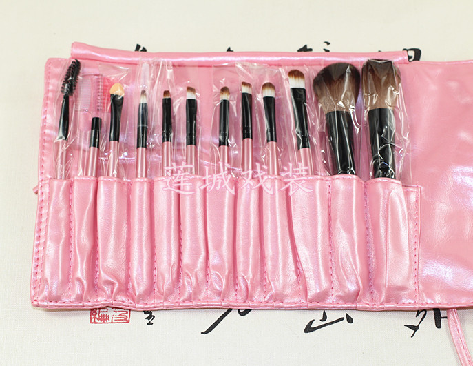 Drama Opera Makeup Supplies 12 Professional Makeup Brush Sets Imported Fiber Solid Wood Handle