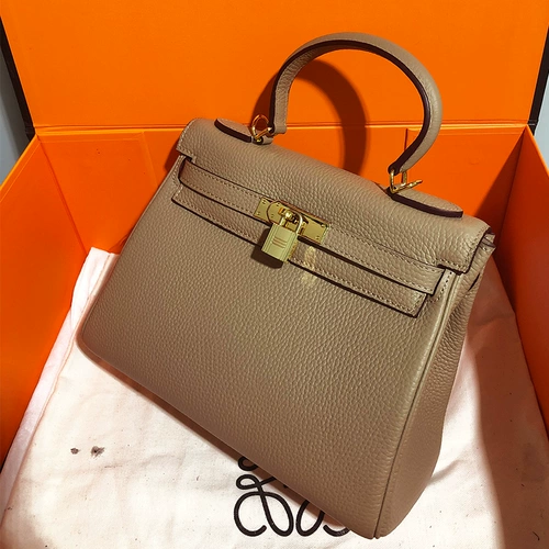 Кожаная вместительная и большая сумка на одно плечо, платиновый ремешок для сумки, коллекция 2021, воловья кожа, из натуральной кожи