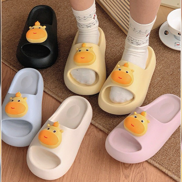 Capybara Slippers, Cute Thick-Soled Slippers for Women, Summer Outdoor Wear, Soft-Soled Home Non-Slip Indoor Bathroom Slippers Capybara Slippers, Cute Thick-Soled Slippers for Women, Summer Outdoor Wear, Soft-Soled Home Non-Slip Indoor Bathroom Slippers