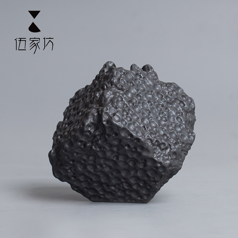 The Wu family fang hole, stone, ceramic vases, flower, flower implement creative contracted and I floral outraged dry flower is placed a hydroponic device