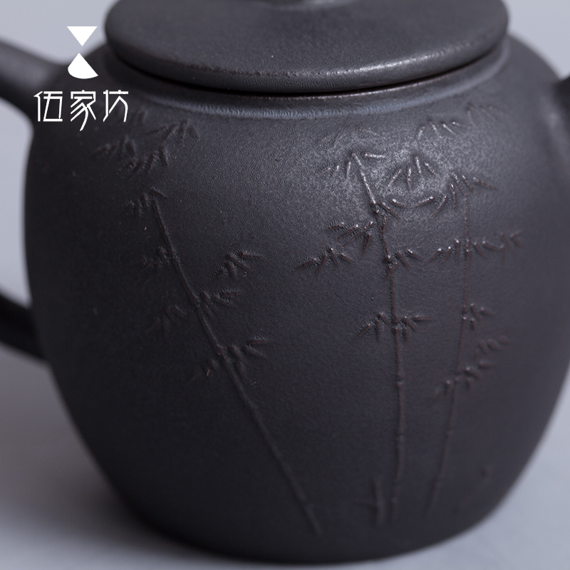 The Wu family fang ceramic teapot can raise large teapot filter kung fu tea set single pot of creative hand carve patterns or designs on woodwork