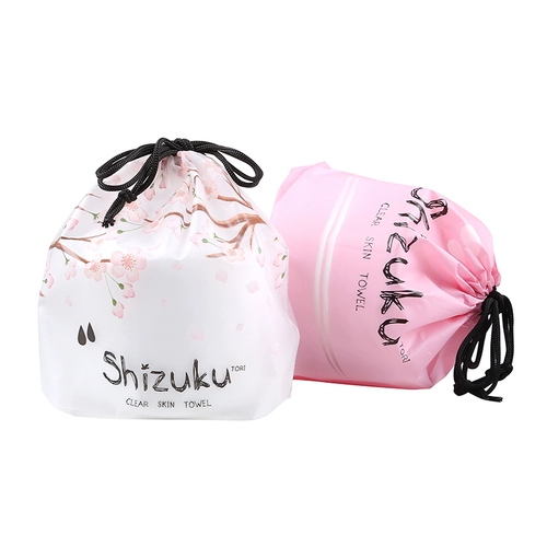 Японские вишневые цветы ограничены шизуку чистые мягкие мягкие размягченные лица, вымывающе