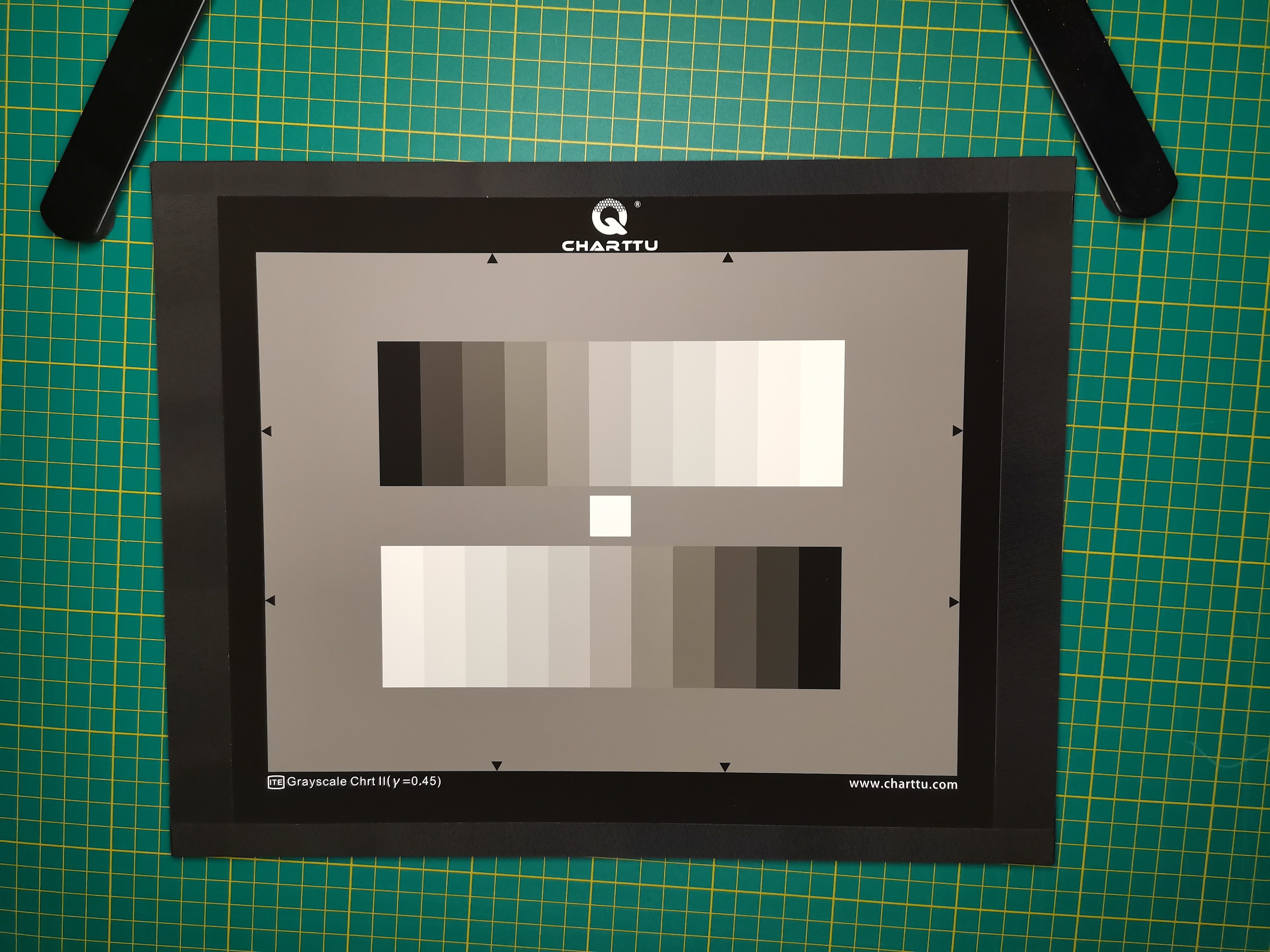 ITE Gray Scale Chart I (γ=0 45) Support custom A280 specification Hard backboard, edging and mounting