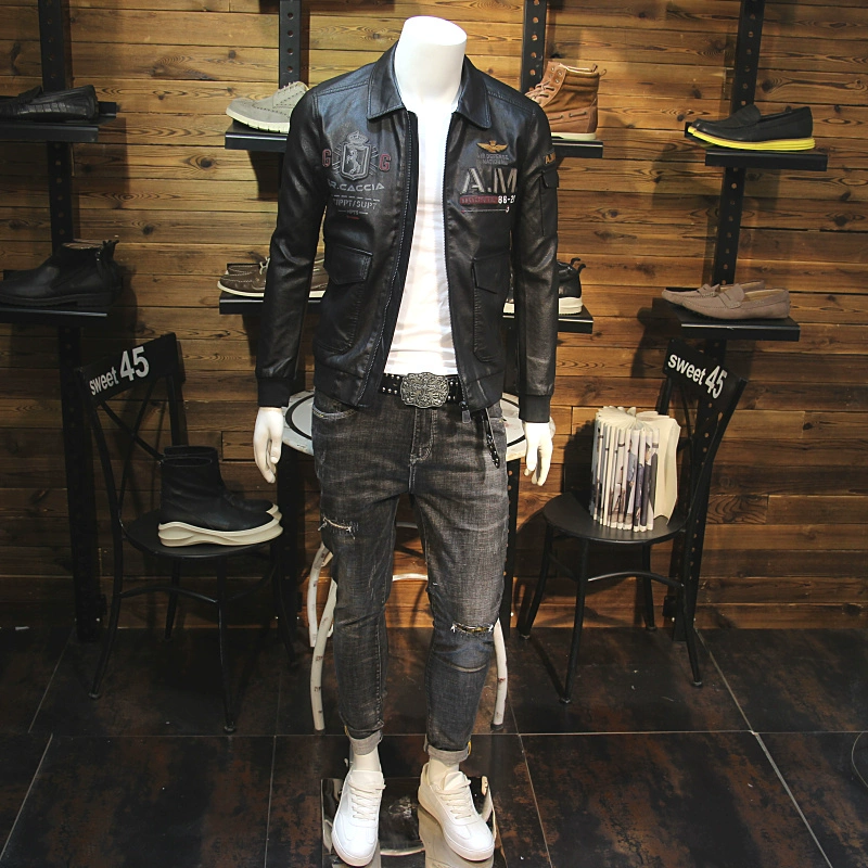 Áo khoác da mùa thu phổ biến 2019 Huy hiệu mới Xe máy Leather Slim Casual Áo khoác da ngắn - Quần áo lông thú