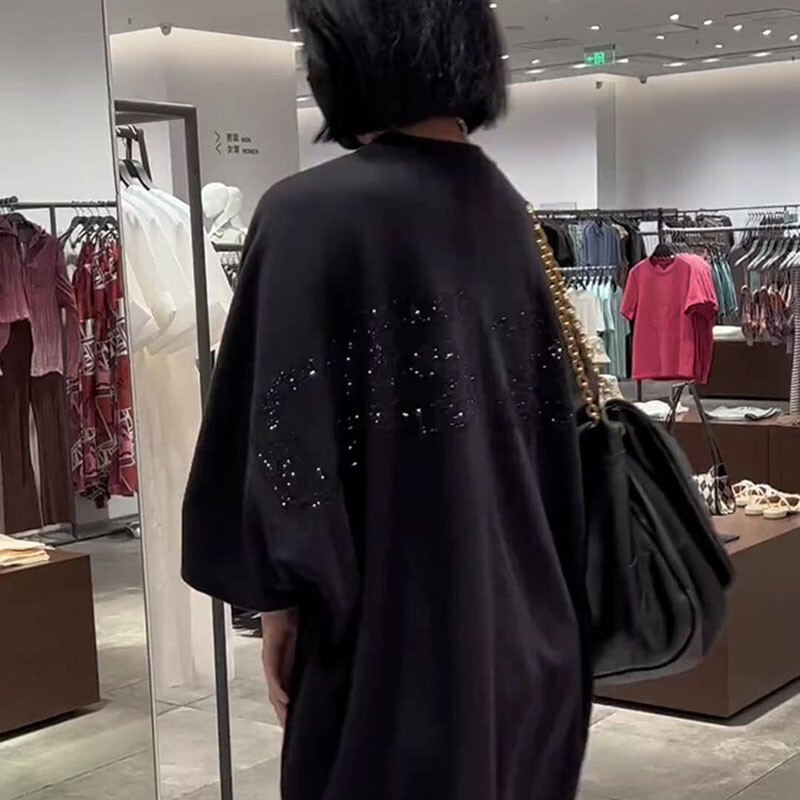 Plus Size Fat Girl 150kg Unique and Beautiful Sequin Top for Women, Spring and Summer Mid-Length Black Short-Sleeved T-Shirt