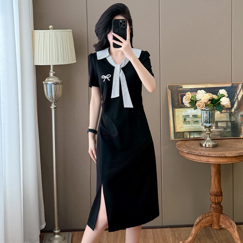 Plus-Size College-Style Lace-Up Waist-Cinching Dress That Covers the Body, Suitable for Chubby Girls, Versatile for Summer, Age-Reducing, Slimming, Slit Mid-Length Dress
