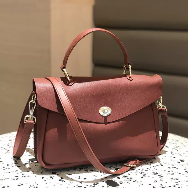 Товары от 菲色如华箱包店