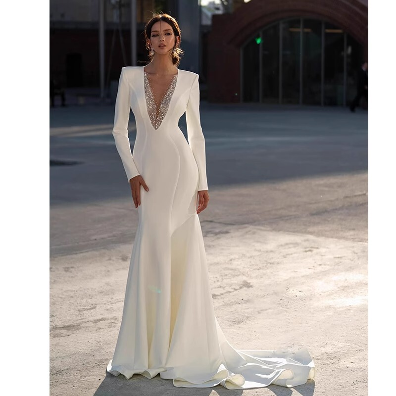 2026 New V-Neck White Hostess Dress for Women, Winter, High-End, Elegant, Student Art Exam, Long-Sleeved, Sequined