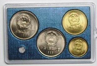 The third set of RMB 1985 Great Wall Coin Commemorative Coins 4 pieces of 85 yuan wide version narrow version