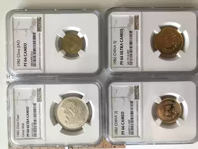 1982 set of coins, Great Wall coins, commemorative coins, contain refined coins, 1 cent, 2 cents, 5 cents, 1 yuan, 4 pieces