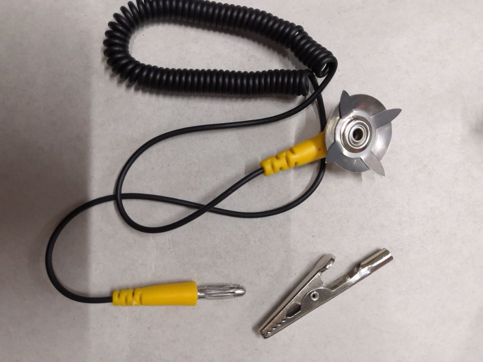 Antistatic ground button) Anti-static radio cushion grounding the grounding line) Anti-static grounding wire) Anti-static rubber sheet to pick up the grounding line