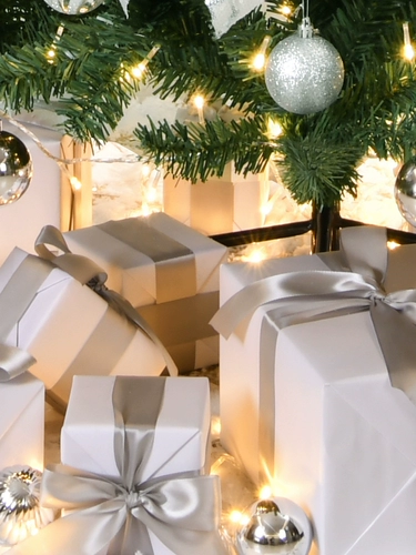 Домашняя зашифрованная рождественская елочная упаковка 1,5 м 2,1 м Светящиеся рождественские декоративные украшения Зеленые большие украшения