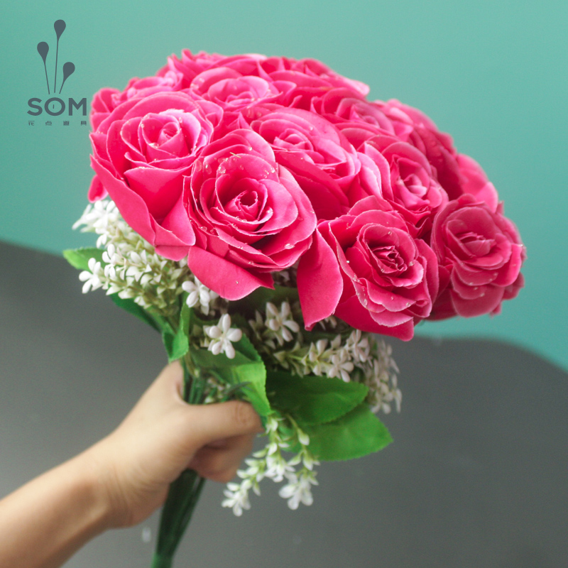 18 roses simulation bouquet hand holding flowers with water drops red decorative flowers fake flower ornaments living room wedding silk flowers