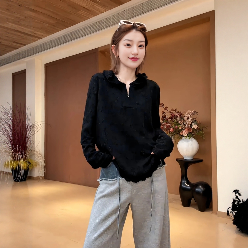 Plus Size Women's Lace Jacquard Long-Sleeved Hooded Top, New Autumn T-Shirt, Loose Black Base Shirt for Slightly Chubby Women
