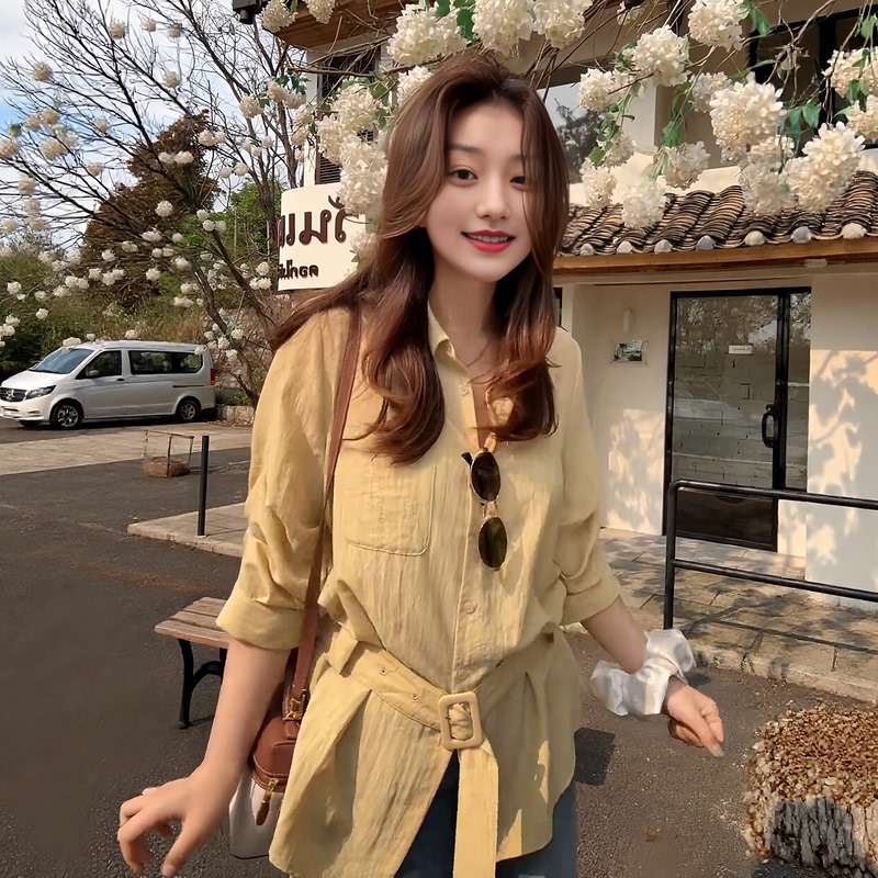 Plus-Size Korean-Style Thin Yellow Sun-Protective Shirt with Belt for Women, New Summer Style for Curvy Women, Slimming and Flattering Top