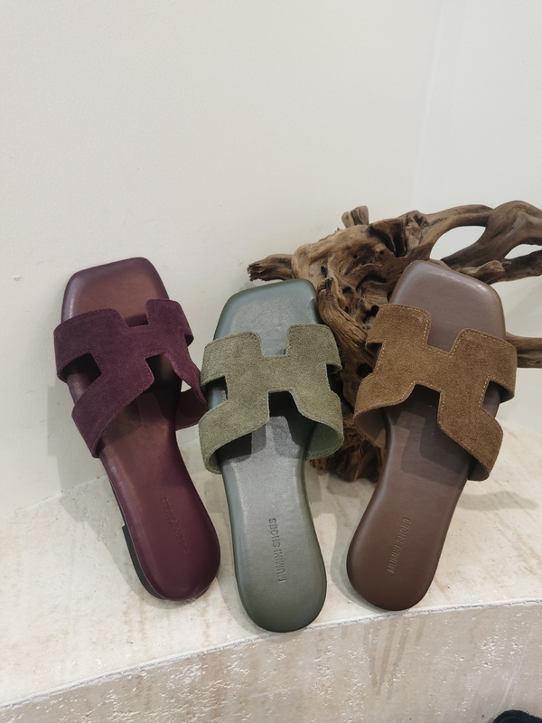 2026 Summer New Style Frosted Leather Square-Toe Slippers for Women, Genuine Leather Slip-On Casual Sandals for Women