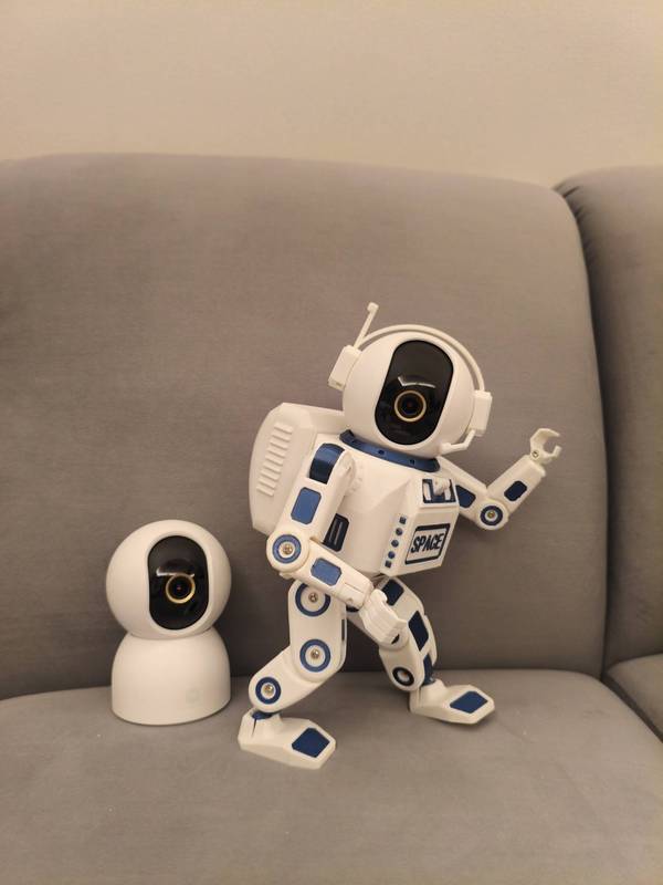 Suitable for Xiaomi Camera Decorative Shell, Too Camera, Creative Astronaut Camera Protective Bracket