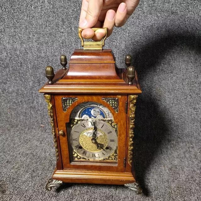 1950s WESTERN ANTIQUE GERMAN MOVEMENT The Dutch small seat clock fireplace clocks old fashioned mechanical clocks go normal