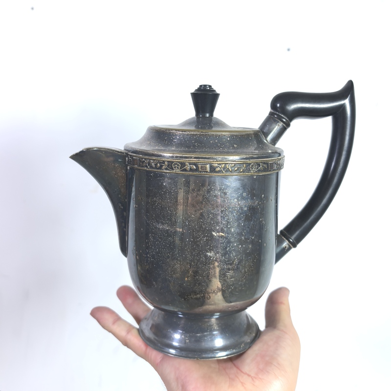 British Viners Sheffield Silver-Plated Coffee Pot Dining Room Model Home Display Western Antique Old Silver Collection British Viners Sheffield Silver-Plated Coffee Pot Dining Room Model Home Display Western Antique Old Silver Collection