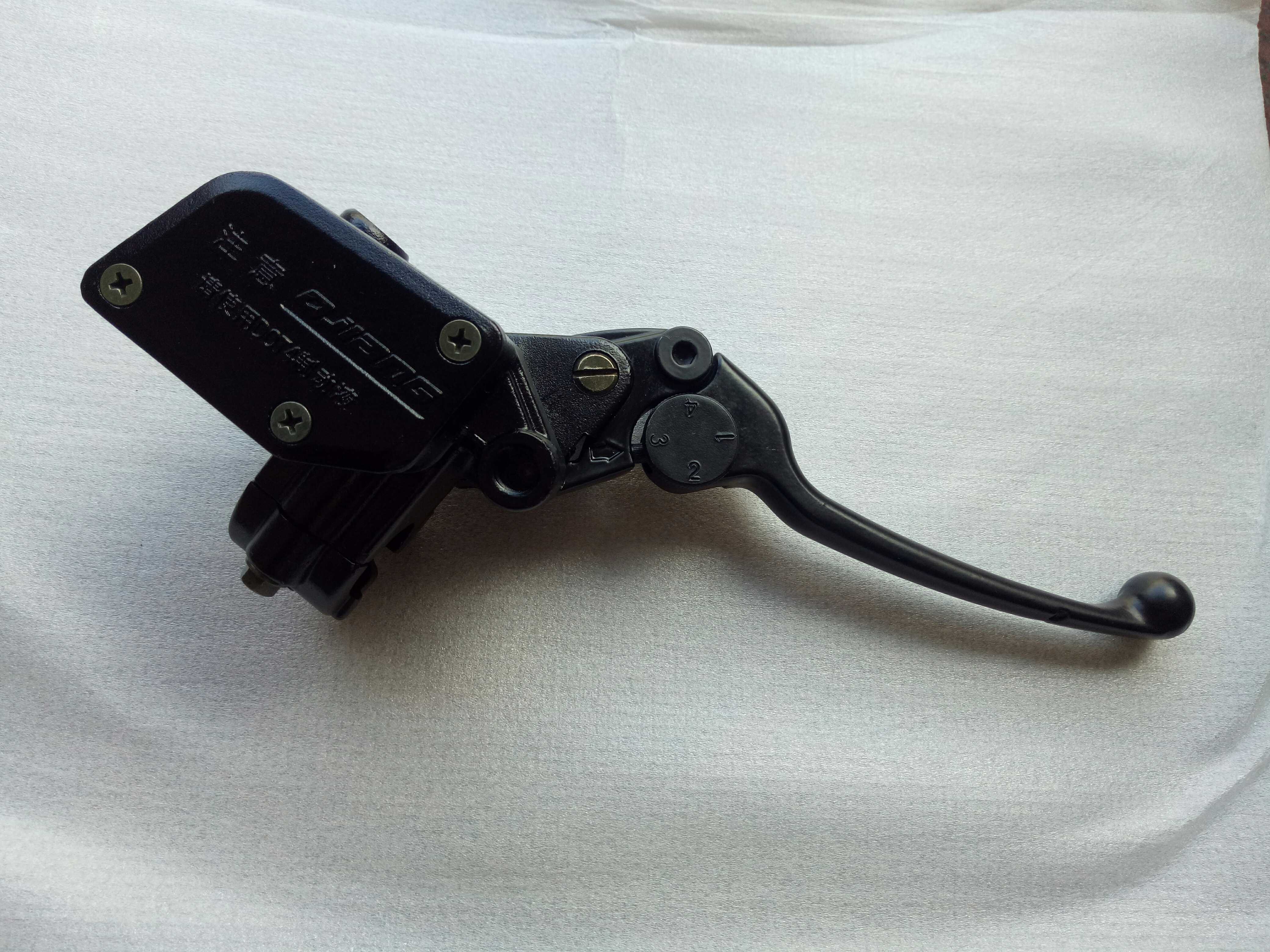 Qianjiang original parts Qianlong QJ150-19A 19C Yulong QJ150-26 26A front brake pump