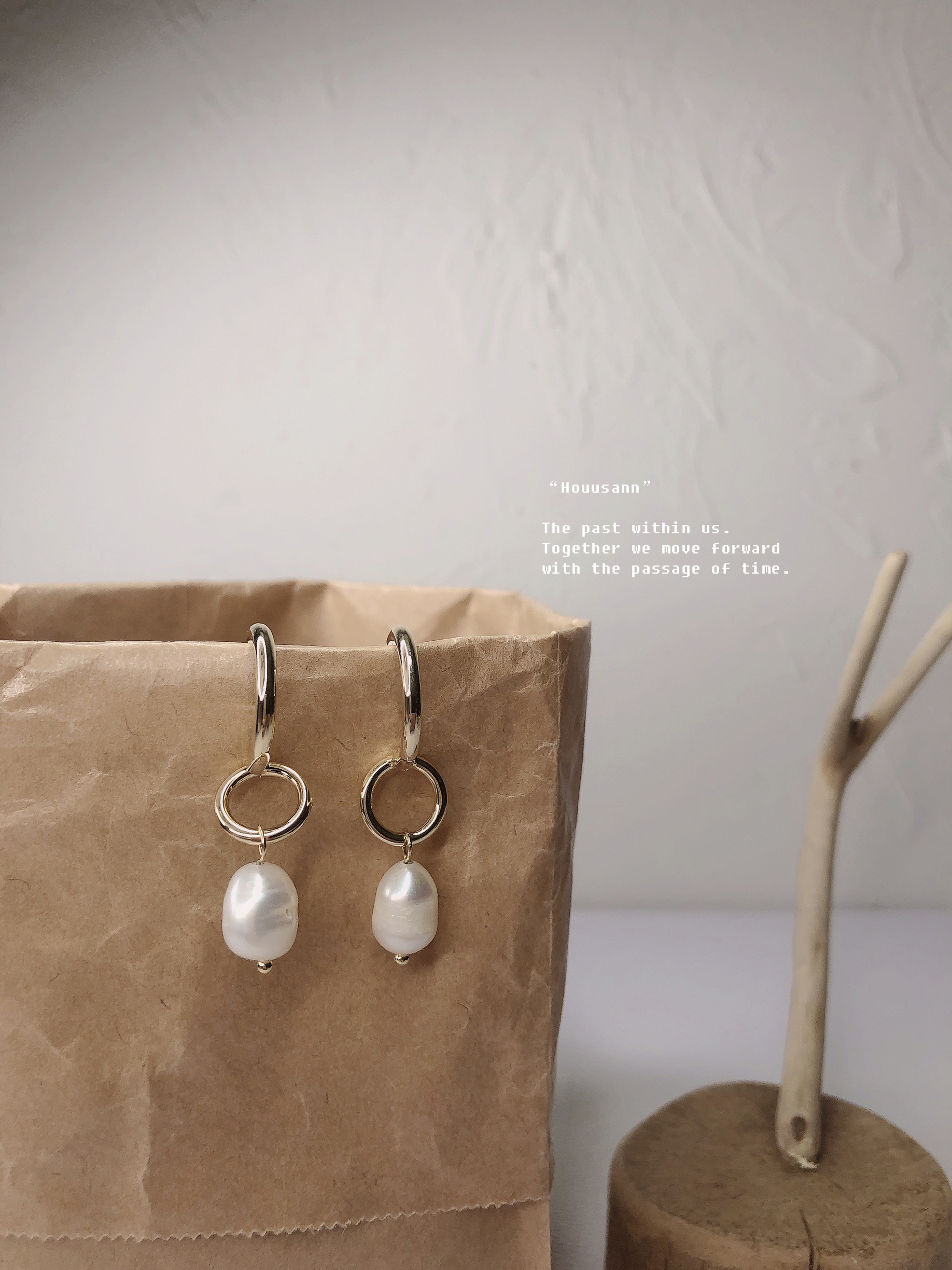 s925 sterling silver texture French court style temperament baroque natural pearl curved line long version earrings ear pin women