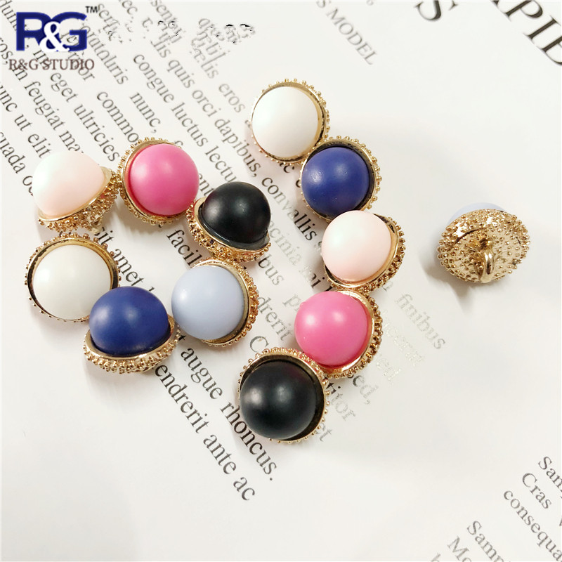 Pretty Color Pearl Button Metal Bottom Pink Blue Black And White Pearl Button Blouse Shirt Cardigan Kids Button