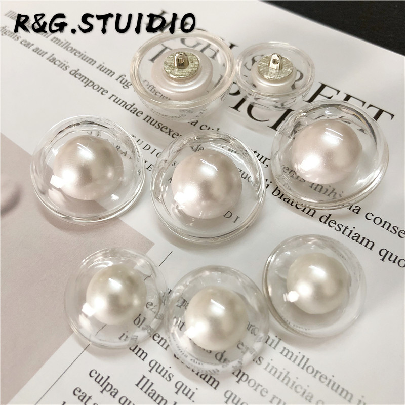 Explosive hemisphere transparent pearl button small fragrance button women's jacket plastic combination button cardigan coat light bulb button