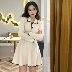 Mùa thu 2018 mới phong cách retro khí chất hoang dã POLO cổ áo nút cao eo thon dệt kim dài tay váy nữ 	váy buộc eo Váy eo cao
