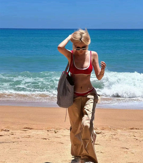 复古简约背心泳衣女高级感分体纯欲遮肚子显瘦比基尼小胸聚拢泳装