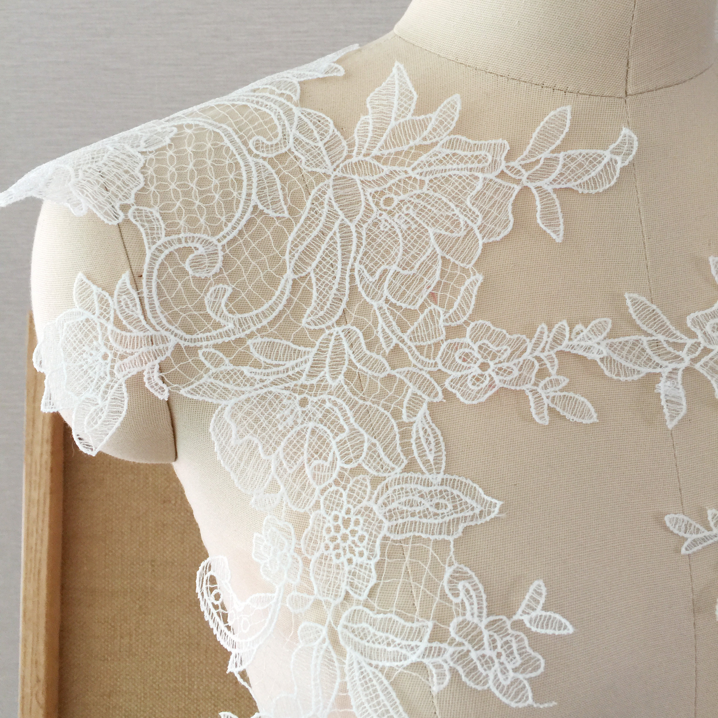 Fischseidenstoff-Aufnäher, Verspiegelte Blumen, Handgemachte DIY-Kleidung, Dekorationszubehör, Ausgehöhlt, 33x20cm, 10 Stück, 5 Paare – Detail 12
