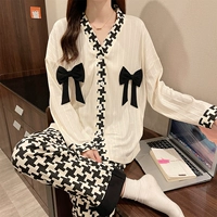 3026BA Bow White White