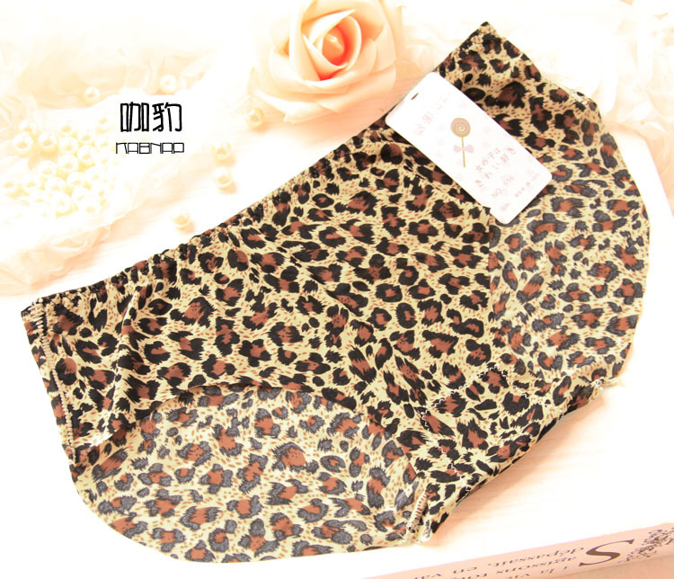 Slip jeunesse sexy en soie Ice - Ref 654844 Image 37