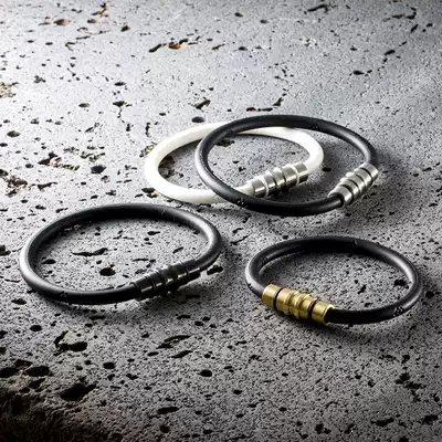 Japan Colantotte Klang totian crest Sports Health Care bracelet magnetic magnet magnetic fashion