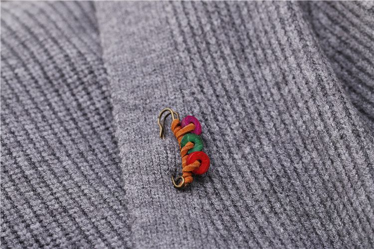 Khăn choàng retro cá tính khóa áo len lớn pin quanh co làm bằng tay trâm bằng gỗ khóa quốc gia phụ kiện gió khăn lụa trang trí phụ kiện áo vest