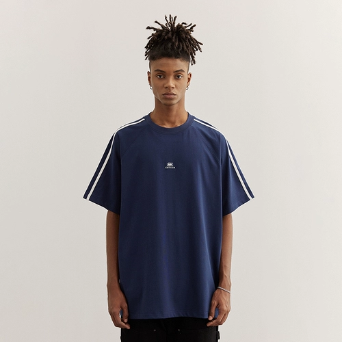 Ретро футболка с коротким рукавом подходит для мужчин и женщин, в американском стиле, с вышивкой, короткий рукав