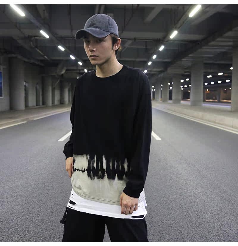 Gradient Split Tee Image 3