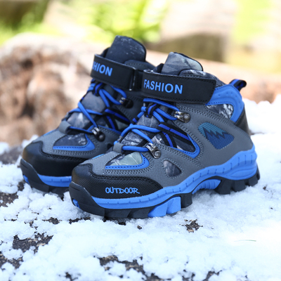 2019新款中大男童运动加绒防滑