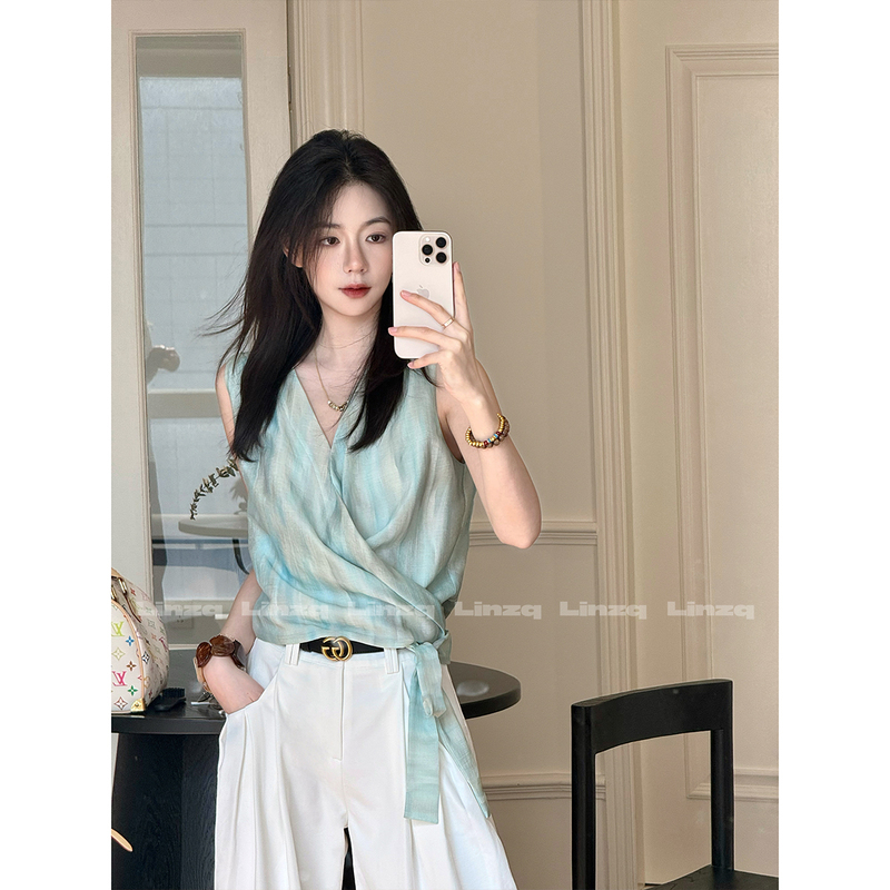 Lin Ziqiu【Mint Flow】Cross-Wrap Tie-Up Top, Niche Design with a Sense of Atmosphere, Ribbon Blouse Lin Ziqiu【Mint Flow】Cross-Wrap Tie-Up Top, Niche Design with a Sense of Atmosphere, Ribbon Blouse