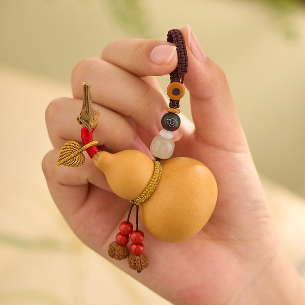 Natural Small Calabash Pendant Car Key Ring Men's and Women's Safe Good Luck Creative Fu Lu Key Chain Bag Ornaments