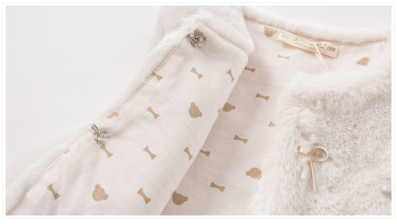 Davebella david Bella 2018 mùa đông mới cho bé gái vest vest bé vest DBM7741 quần áo trẻ em giá rẻ
