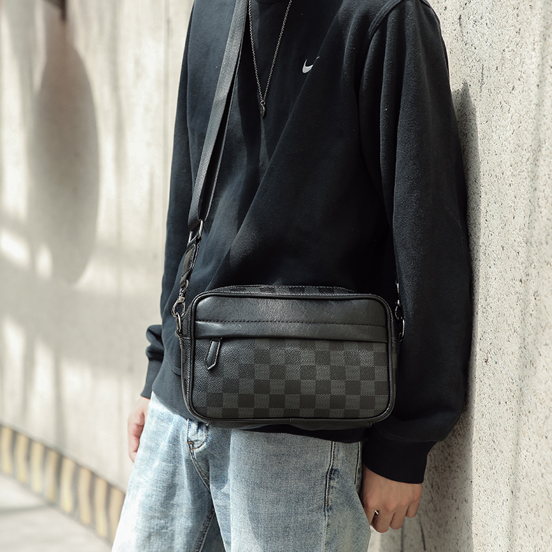 2020 new men's leisure documents bag Single shoulder bag Leather Sport Twill Bag BAG MOBILE PHONE BAG PRINTED GENUINE LEATHER