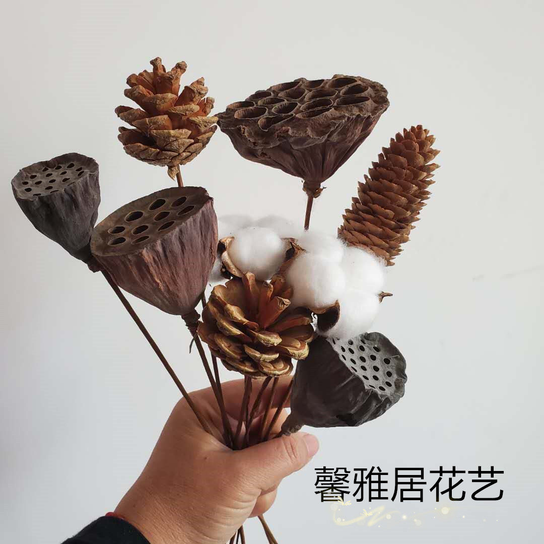 Natural dried flower flower arrangement flower art full of baby's breath cotton pine cone mix and match bouquet fresh living room home Nordic decoration