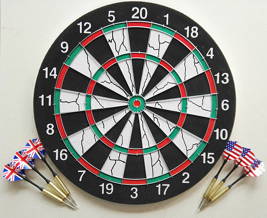 15-inch leisure and entertainment flying thickened flocking dart target 38CM diameter with 6 Bailey suits