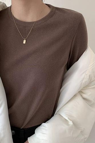 Белый бархатный базовый приятный телу лонгслив, осенний